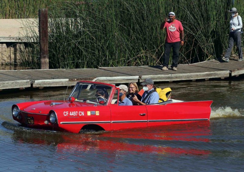 amphicar-1-2-1024x722.jpg