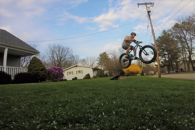 front yard Jump3.jpg